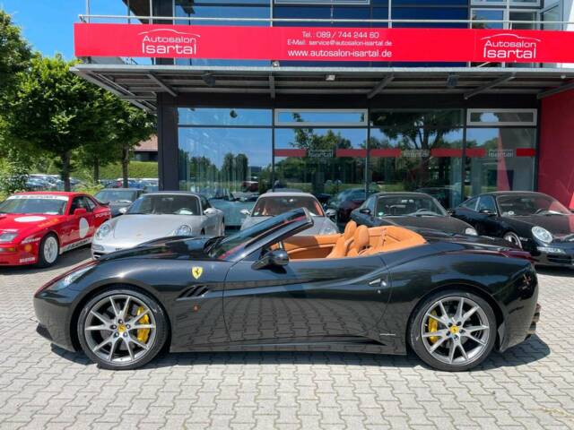 Bild 1/17 von Ferrari California (2012)
