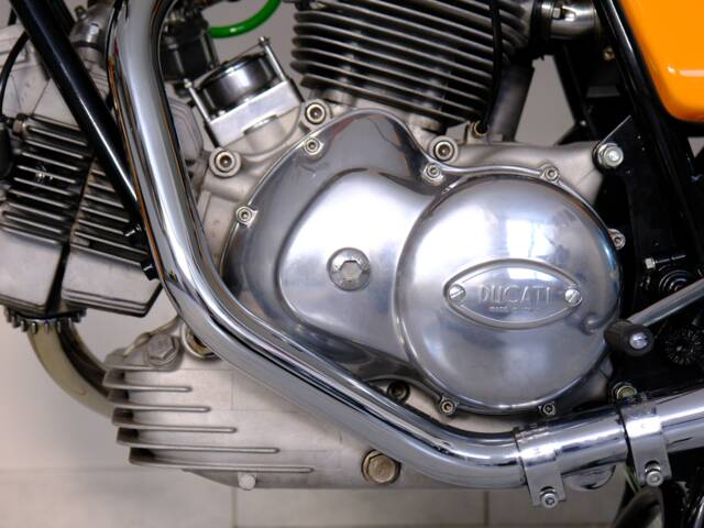 Ducati 750 Sport
