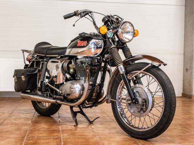 BSA A 65 Lightning