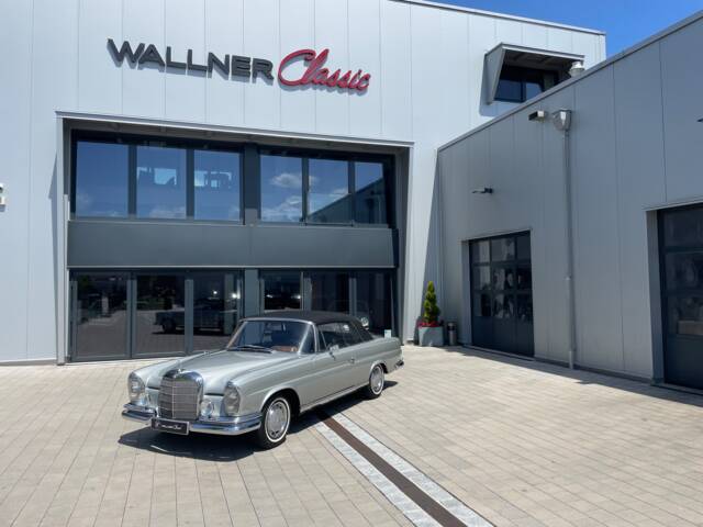 Mercedes-Benz 250 SE