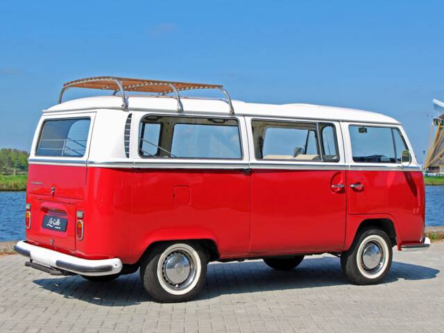 Volkswagen T2a minibus L