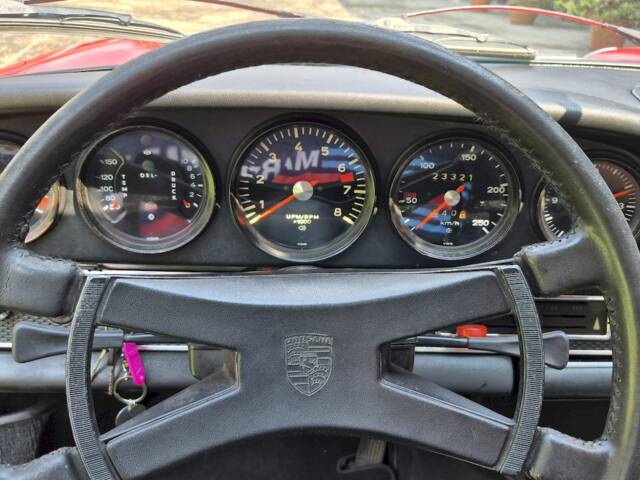 Porsche 911 2.4 T "Oilflap"