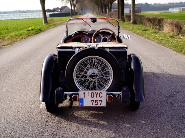 Singer 9 Sports