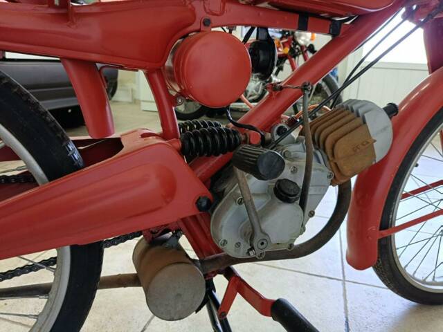 Moto Guzzi Cardellino 65