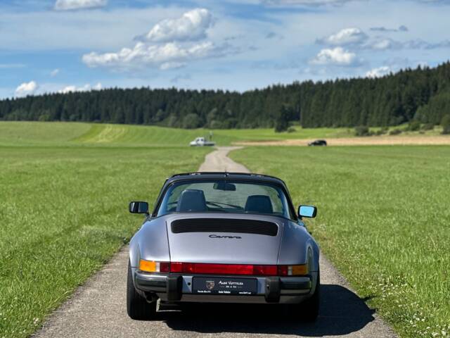 Porsche 911 Carrera 3.2 "#250.000 911"