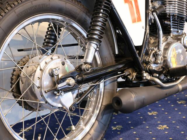 Yamaha SR500