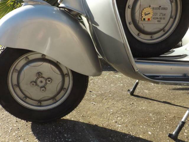 Piaggio Vespa 150 GS