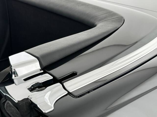 Mercedes-Benz 560 SL