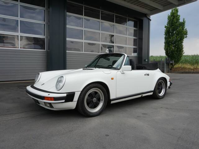 Porsche 911 Carrera 3.2