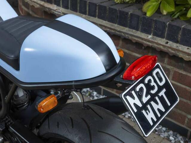Triumph Daytona 900