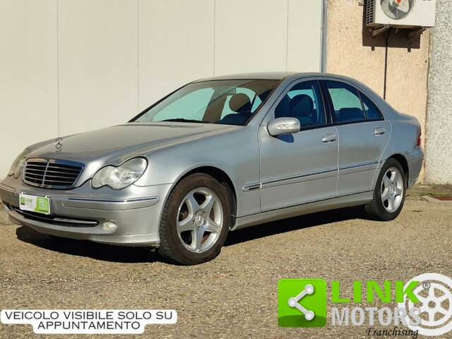 Immagine 1/10 di Mercedes-Benz C 220 CDI (2000)