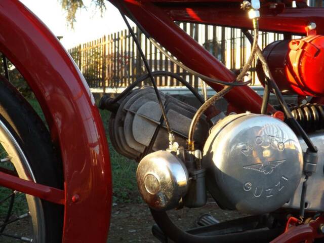 Moto Guzzi Cardellino 75