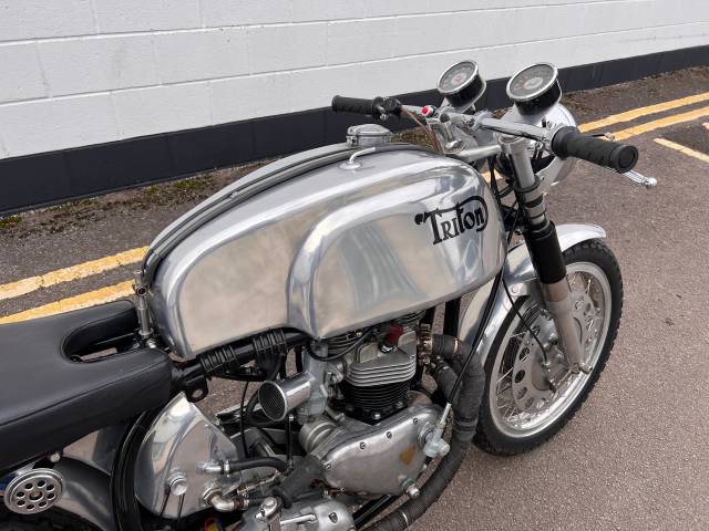 Triton 650