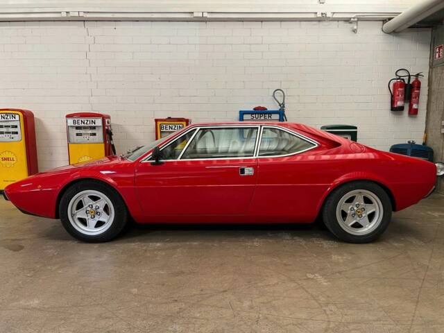 Image 1/20 of Ferrari 308 GT4 (1977)