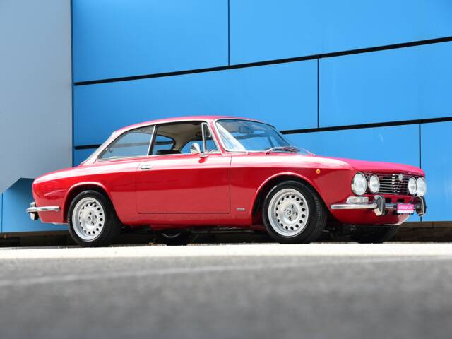 Alfa Romeo 2000 GT Veloce