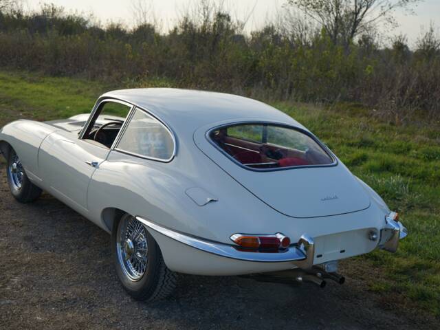 Jaguar E-Type 3.8