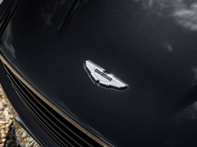 Aston Martin DBS
