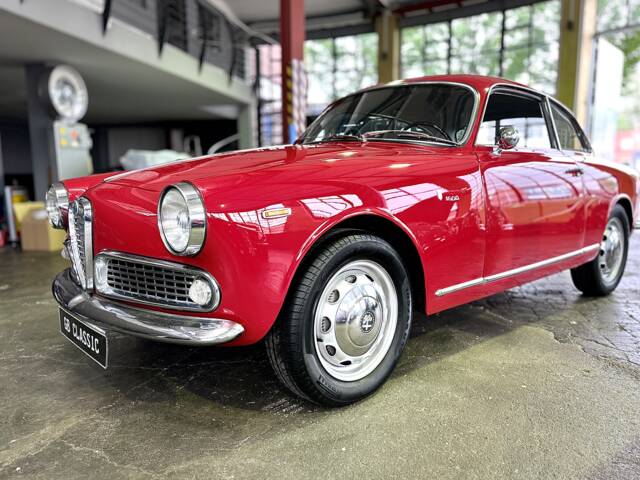 Imagen 1/68 de Alfa Romeo Giulia 1600 Sprint (1963)