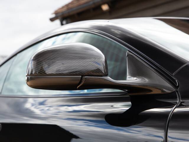 Aston Martin DB 9