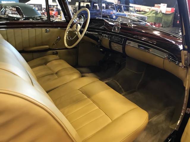 Mercedes-Benz 220 S Cabriolet