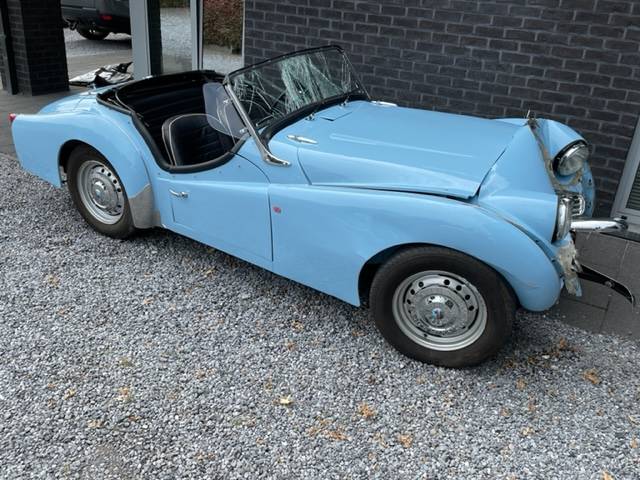 Triumph Tr Classic Cars For Sale Classic Trader