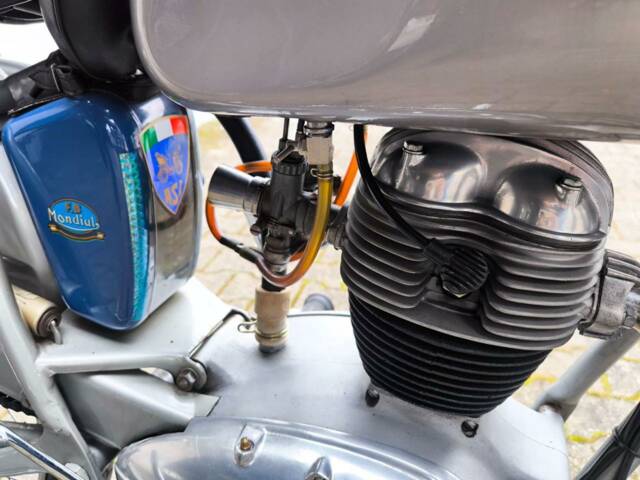 Mondial 125 Champion