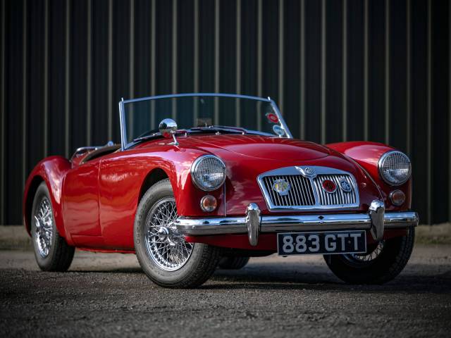 Image 1/8 of MG MGA 1600 (1961)
