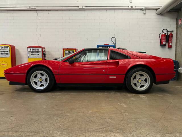 Image 1/22 of Ferrari 328 GTB (1986)