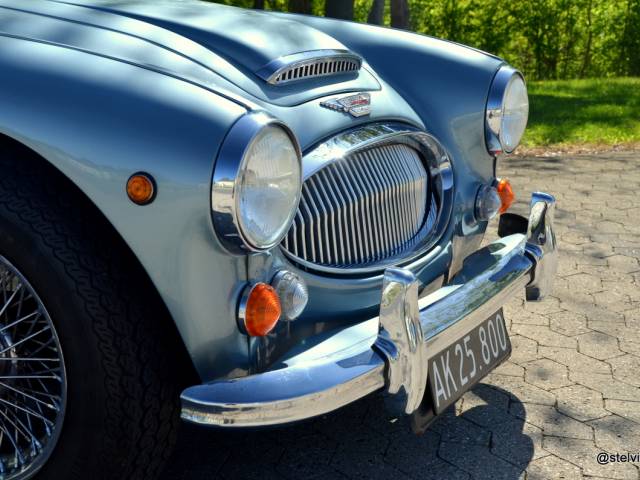 Austin-Healey 3000 Mk III (BJ8)