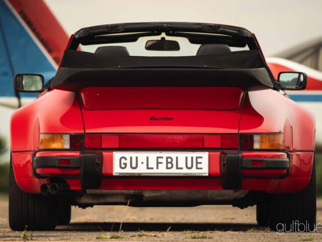 Porsche 911 Turbo 3.3