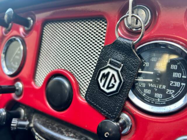 MG MGA 1600