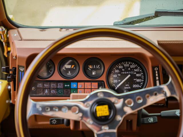 Land Rover 90