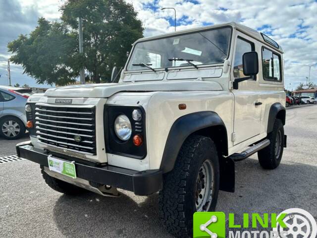 Image 1/10 of Land Rover Defender 110 Td5 (1999)