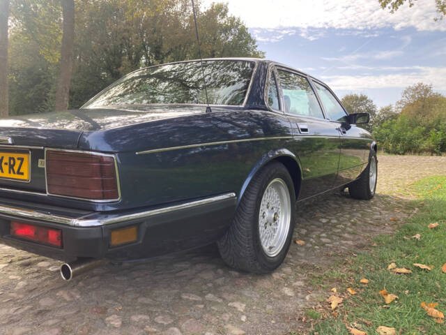 Jaguar XJ12 6.0