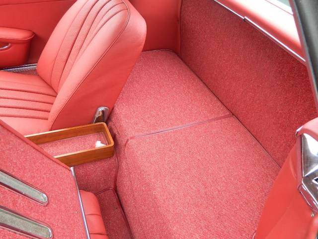 Mercedes-Benz 230 SL