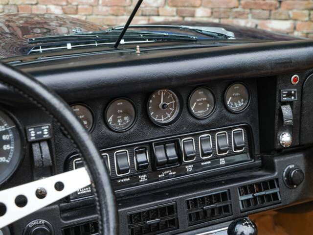 Jaguar E-Type V12