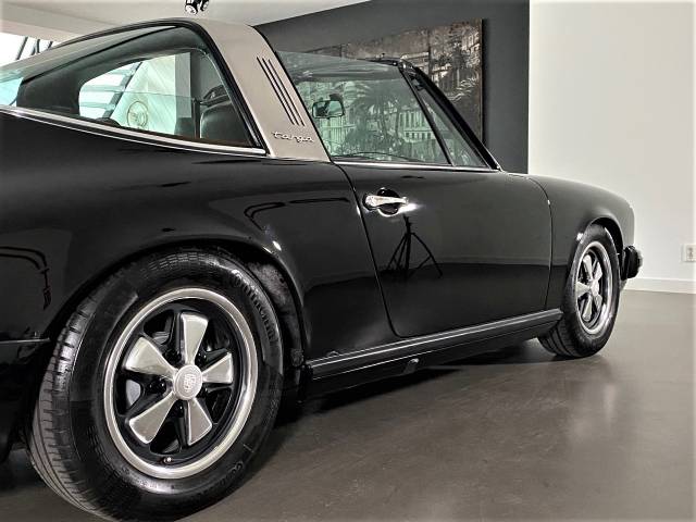 Porsche 911 2.7 S