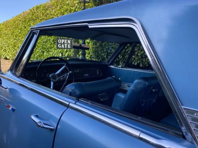 Studebaker GT Hawk