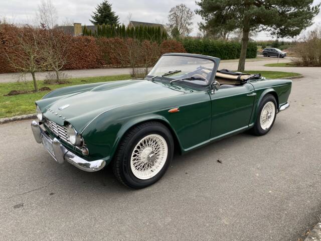 Triumph TR 4