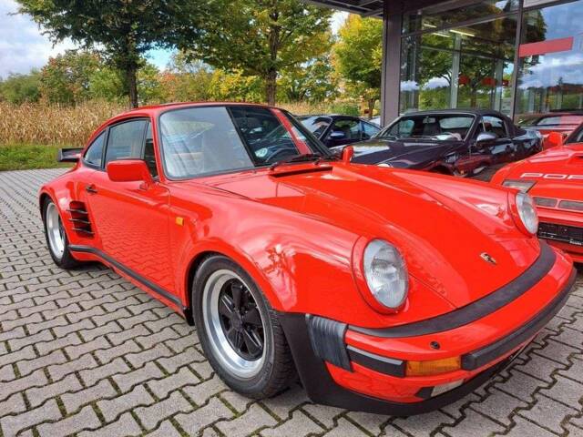 Porsche 911 Turbo 3.3