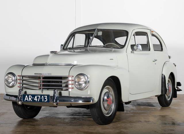Image 1/9 de Volvo PV 444 (1955)