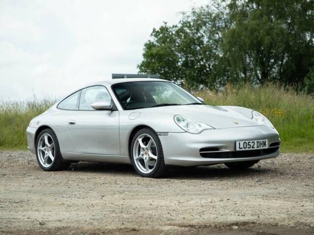Bild 1/50 von Porsche 911 Carrera 4 (2002)