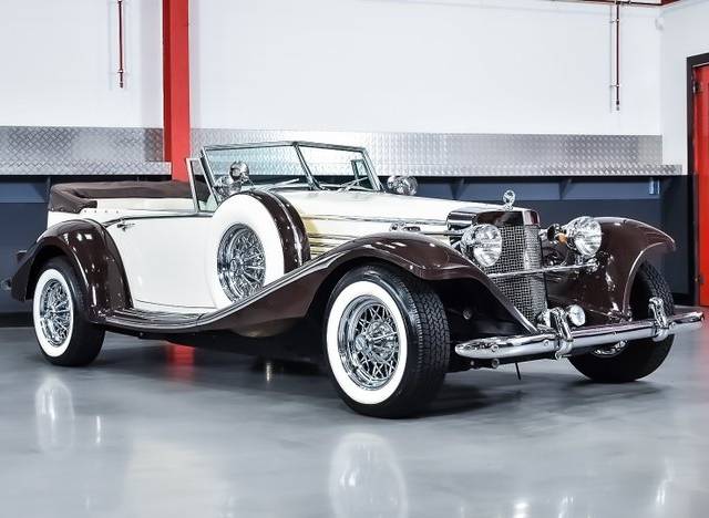 Bild 1/6 von Classic Roadsters Baron (1963)