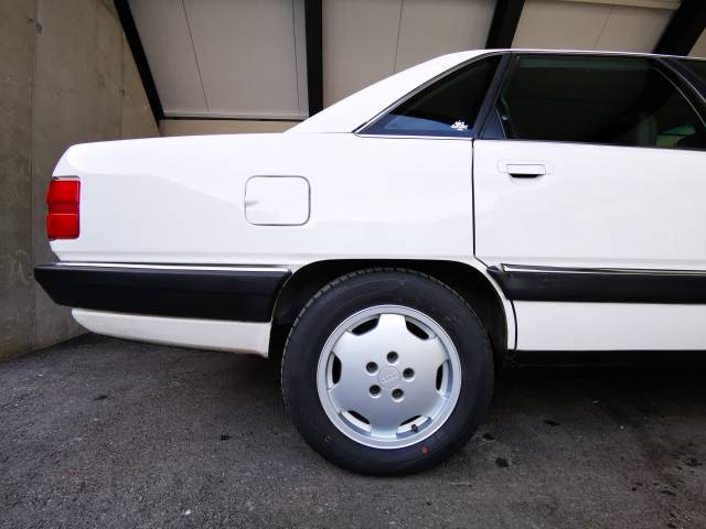 Audi 100 - 2.3 quattro