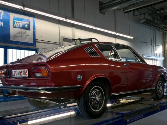 Audi 100 Coupe S