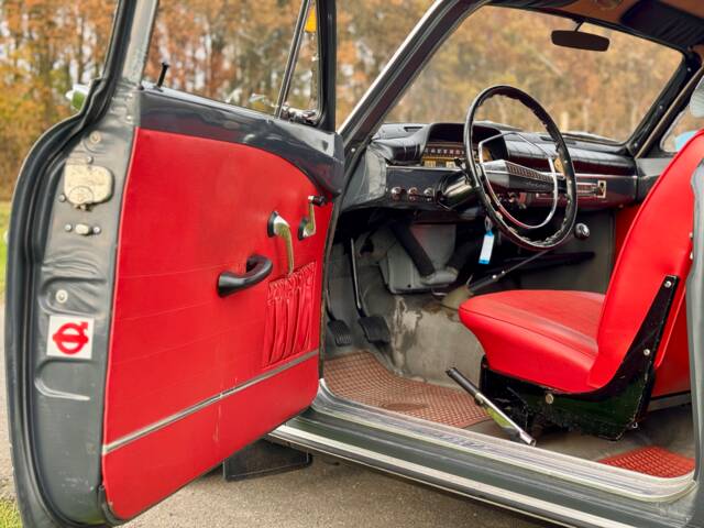 Volvo P 121