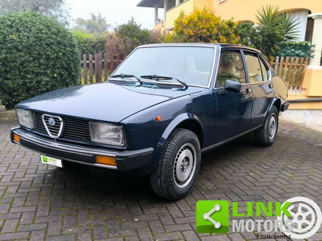 Bild 1/10 von Alfa Romeo Alfetta 2.0 L (1980)