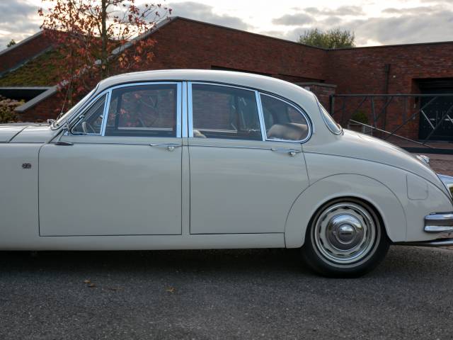 Jaguar Mk II 3.8