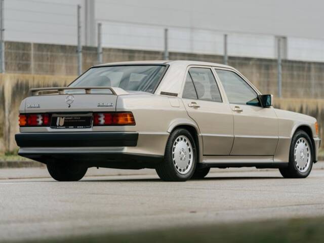 Mercedes-Benz 190 E 2.3-16