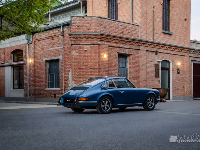 Porsche 911 2.4 T
